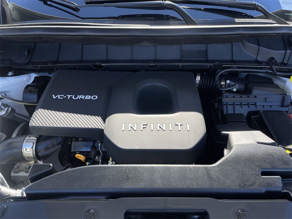Used 2025 INFINITI QX60 Luxe w/ Vision Package image 12