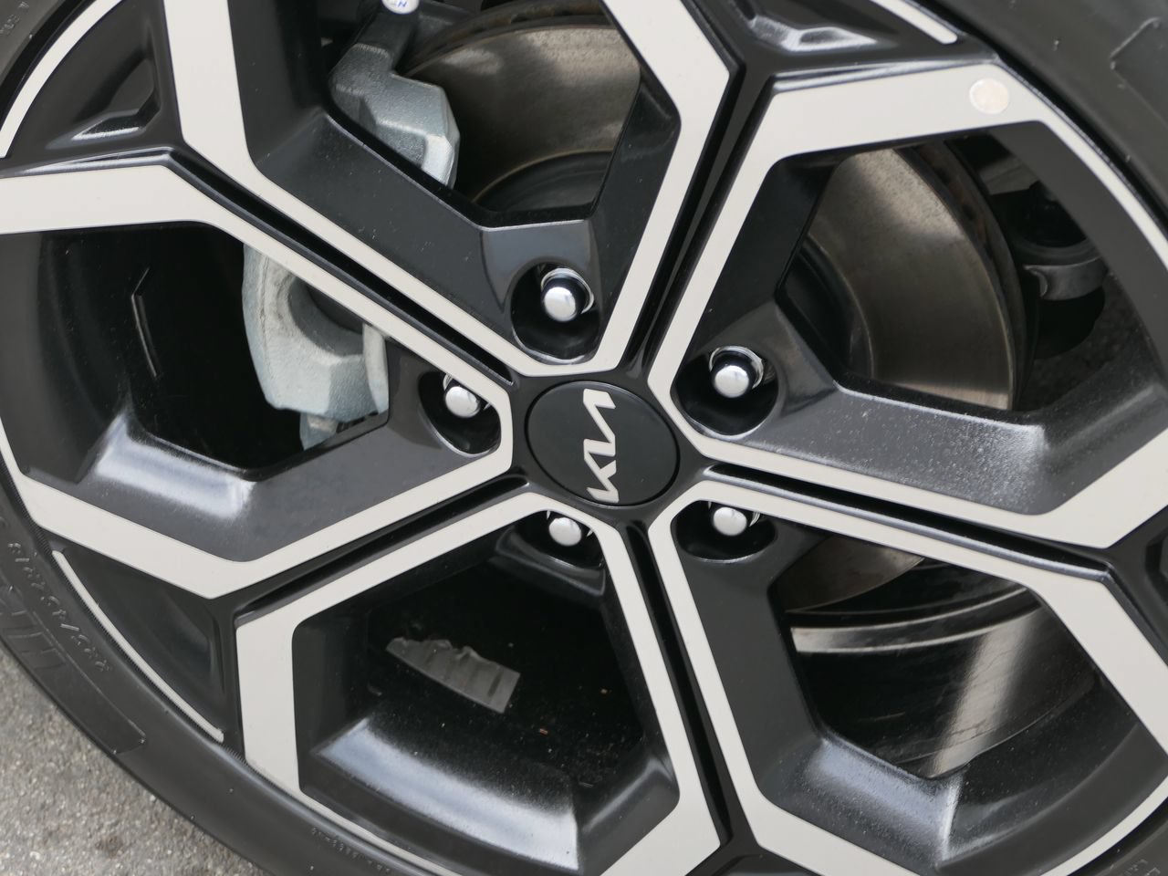 Certified 2023 Kia Niro SX Touring FWD image 10