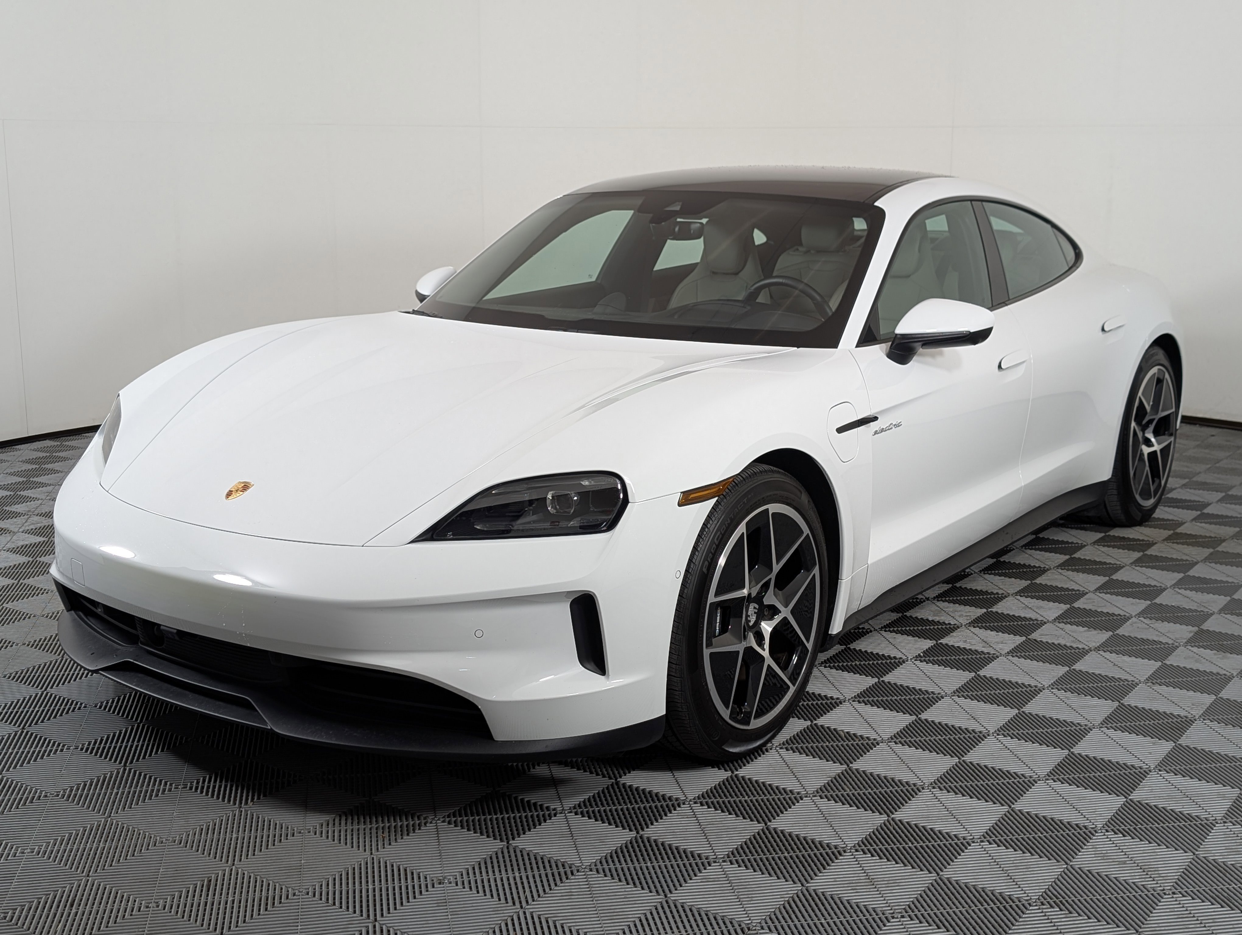 Used 2025 Porsche Taycan