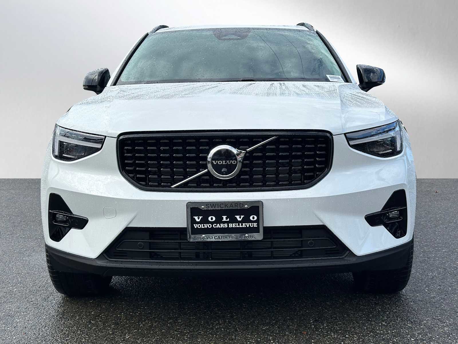 New 2026 Volvo XC40 B5 Ultra w/ Climate Package image 8