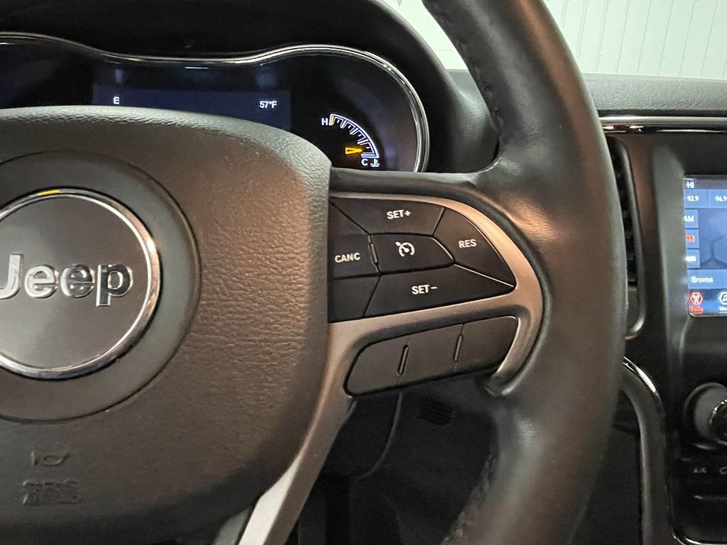 Used 2019 Jeep Grand Cherokee Laredo image 35
