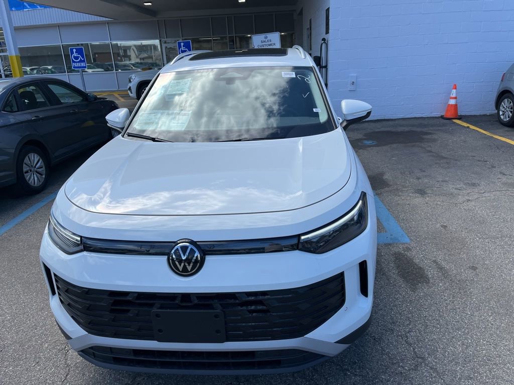 New 2026 Volkswagen Tiguan SE AWD/4WD image 4