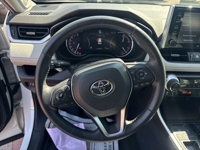 Used 2020 Toyota RAV4 Limited FWD image 15