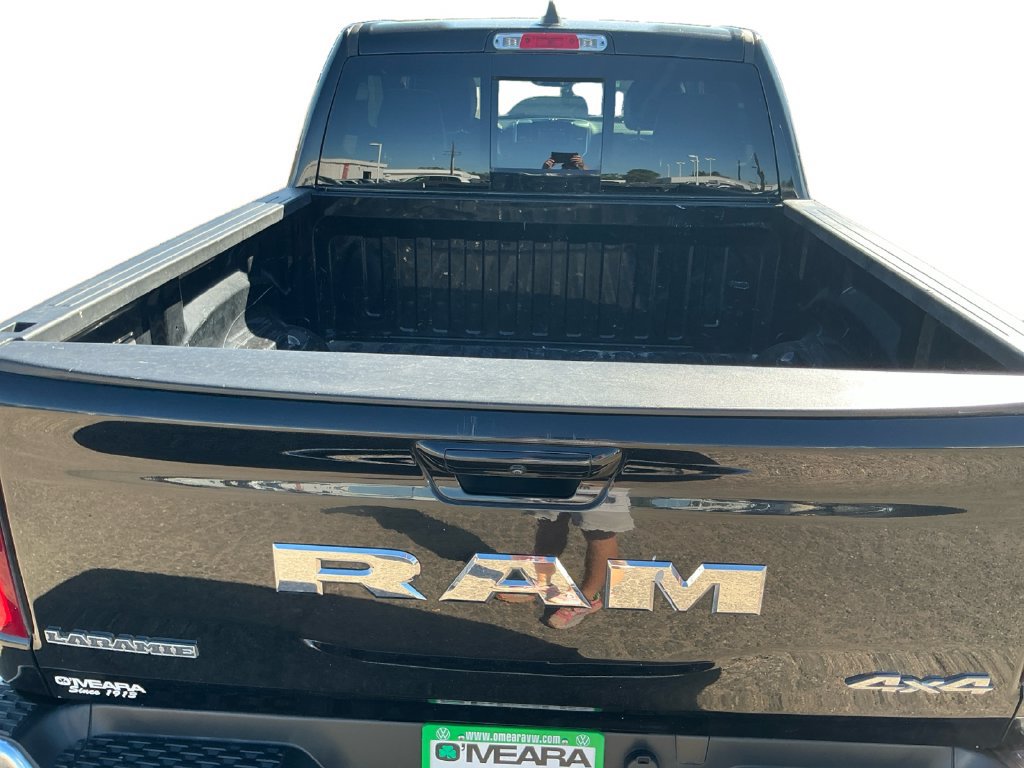 Used 2025 RAM 1500 Laramie AWD/4WD image 21