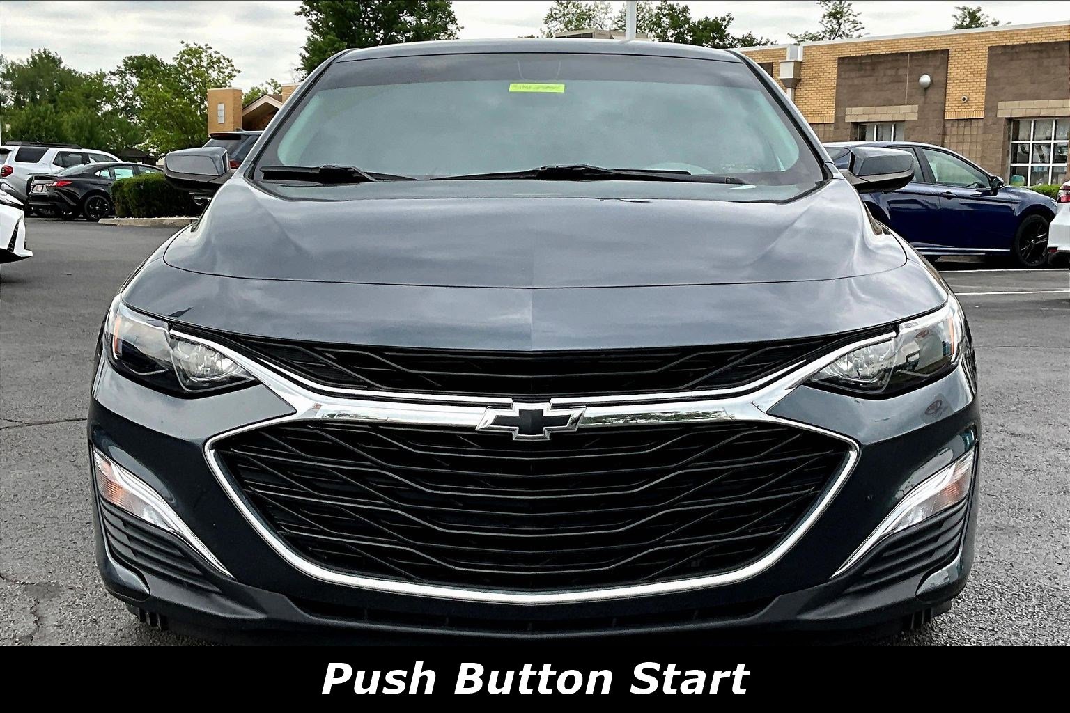 Used 2021 Chevrolet Malibu RS FWD image 2