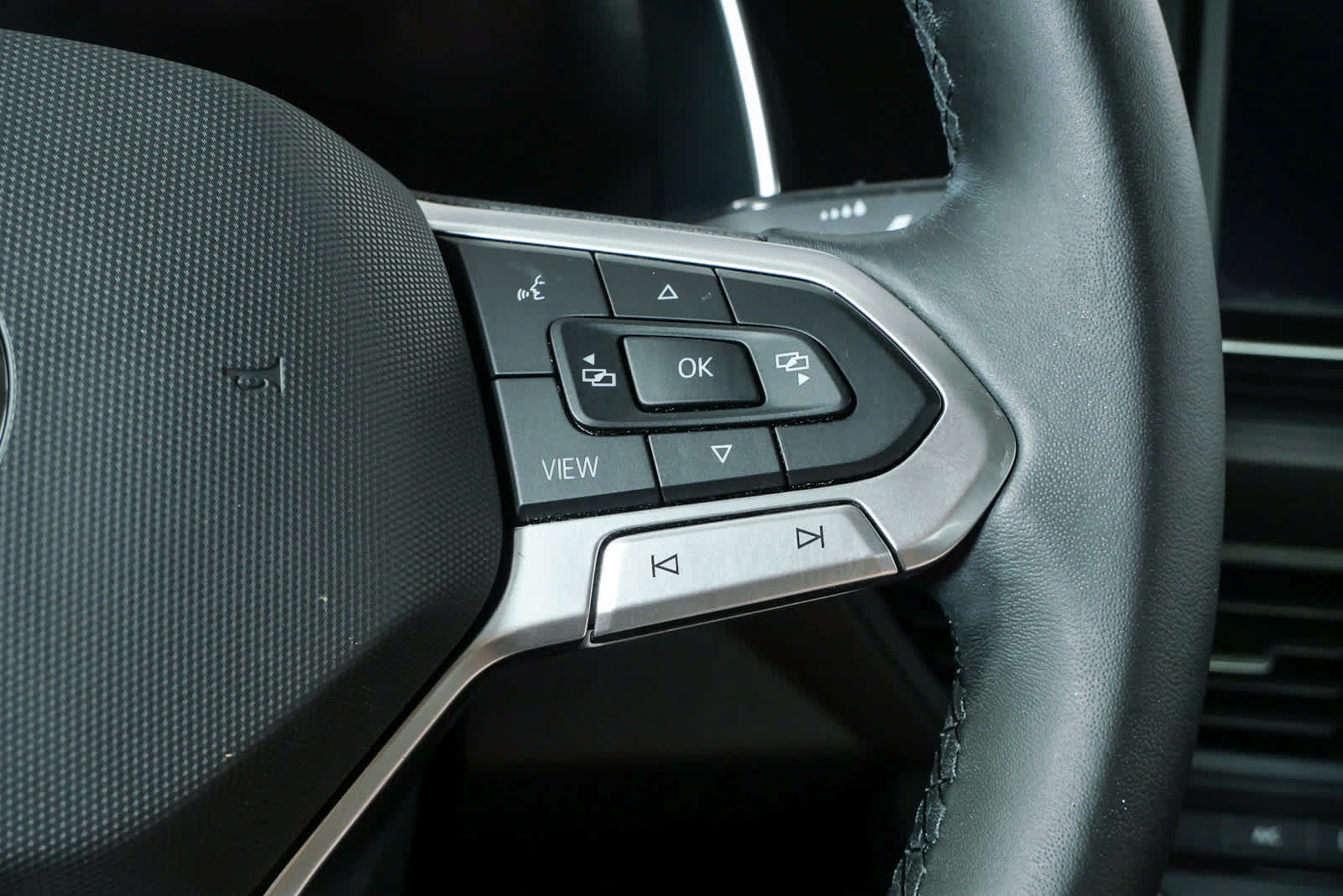 Certified 2024 Volkswagen Jetta S FWD image 14