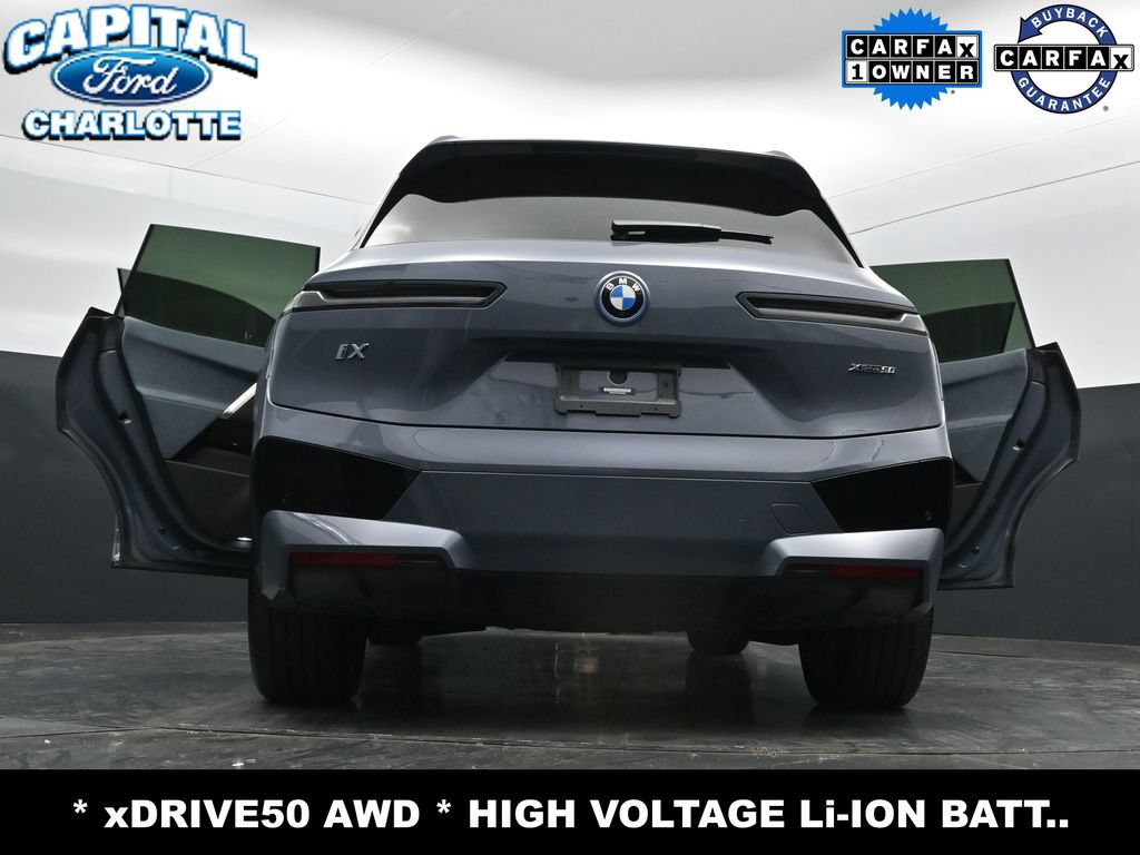 Used 2023 BMW iX xDrive50 w/ Sport Package AWD/4WD image 38