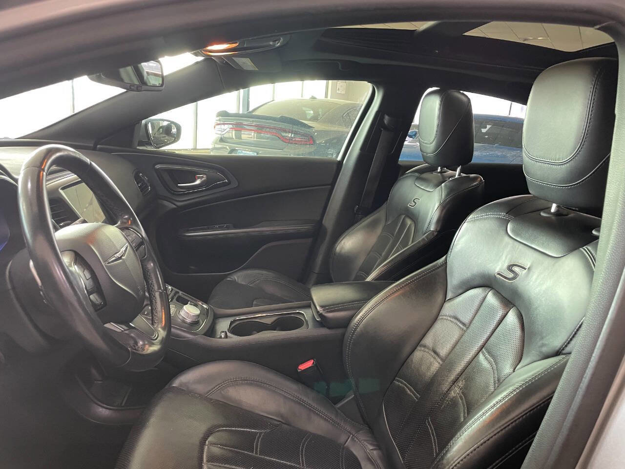 Used 2015 Chrysler 200 S w/ Navigation & Sound Group I image 13