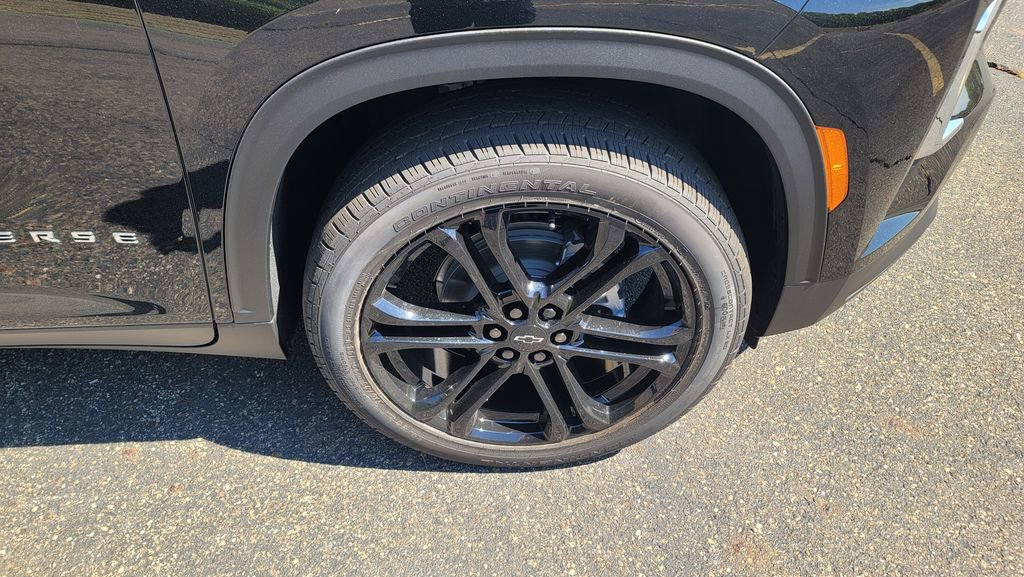 New 2026 Chevrolet Traverse LT w/ Driver Confidence Package image 15