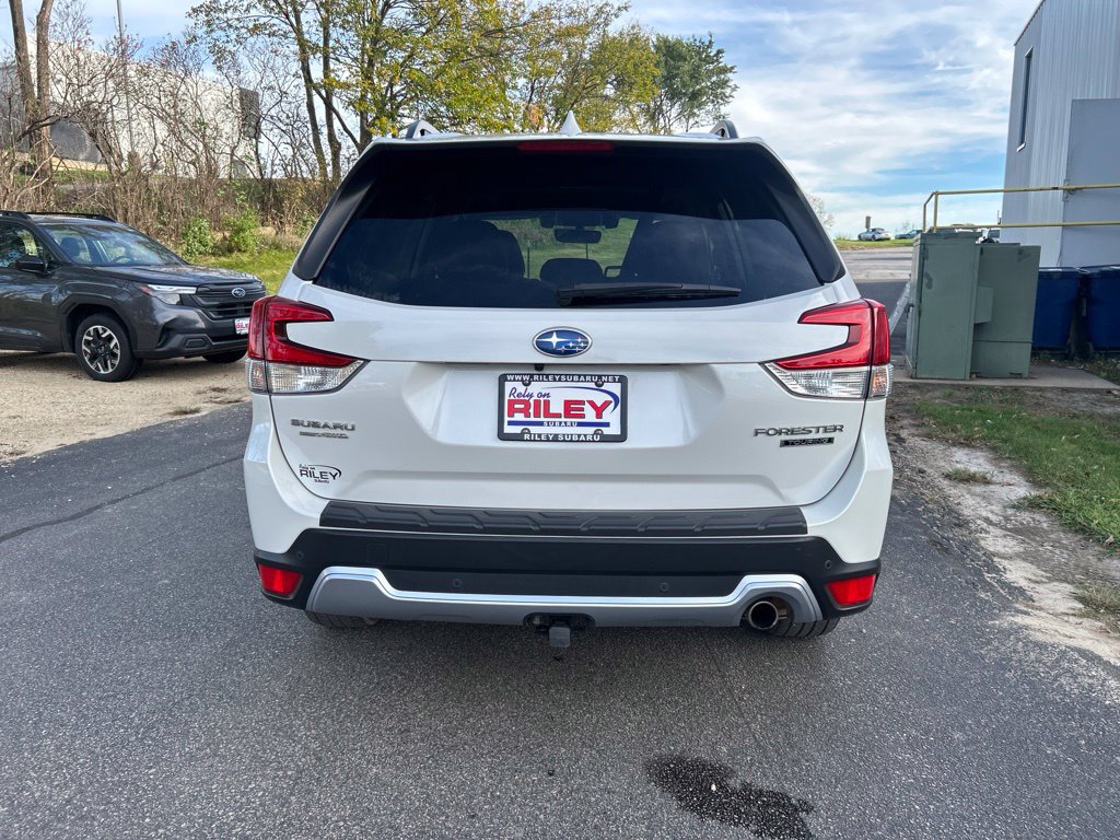 Certified 2021 Subaru Forester Touring AWD/4WD image 7