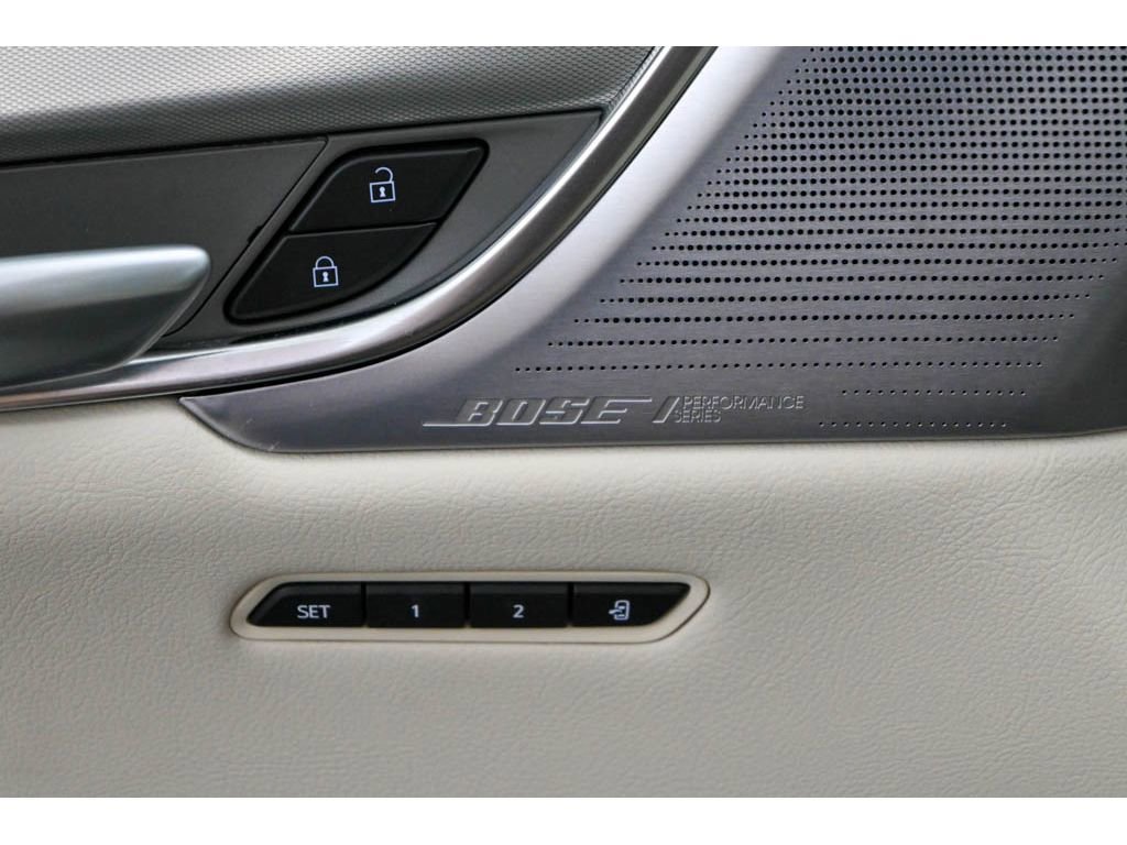 Certified 2025 Cadillac XT5 Premium Luxury image 15