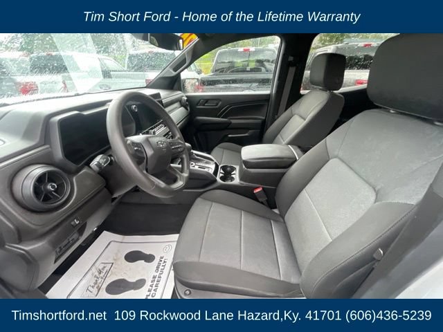 Used 2024 Chevrolet Colorado Trail Boss w/ Technology Package AWD/4WD image 10
