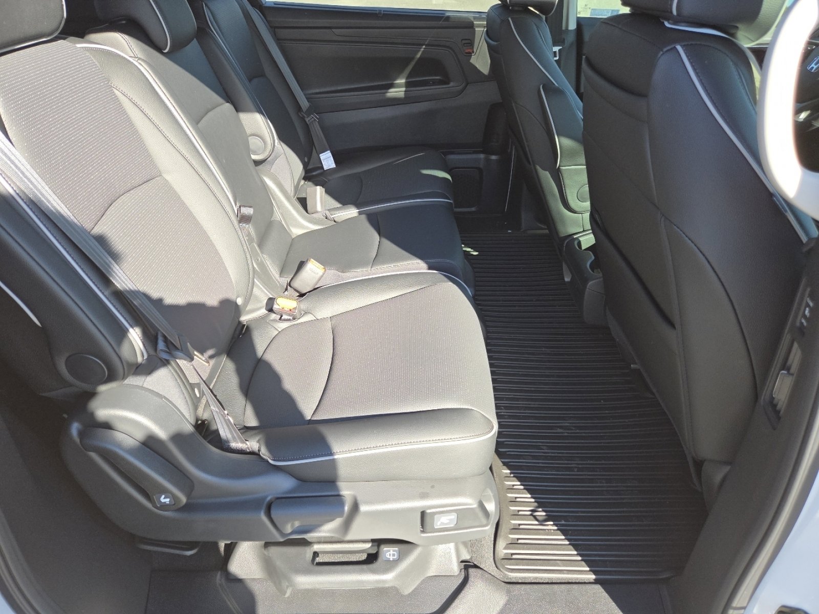 New 2026 Honda Odyssey Elite image 25