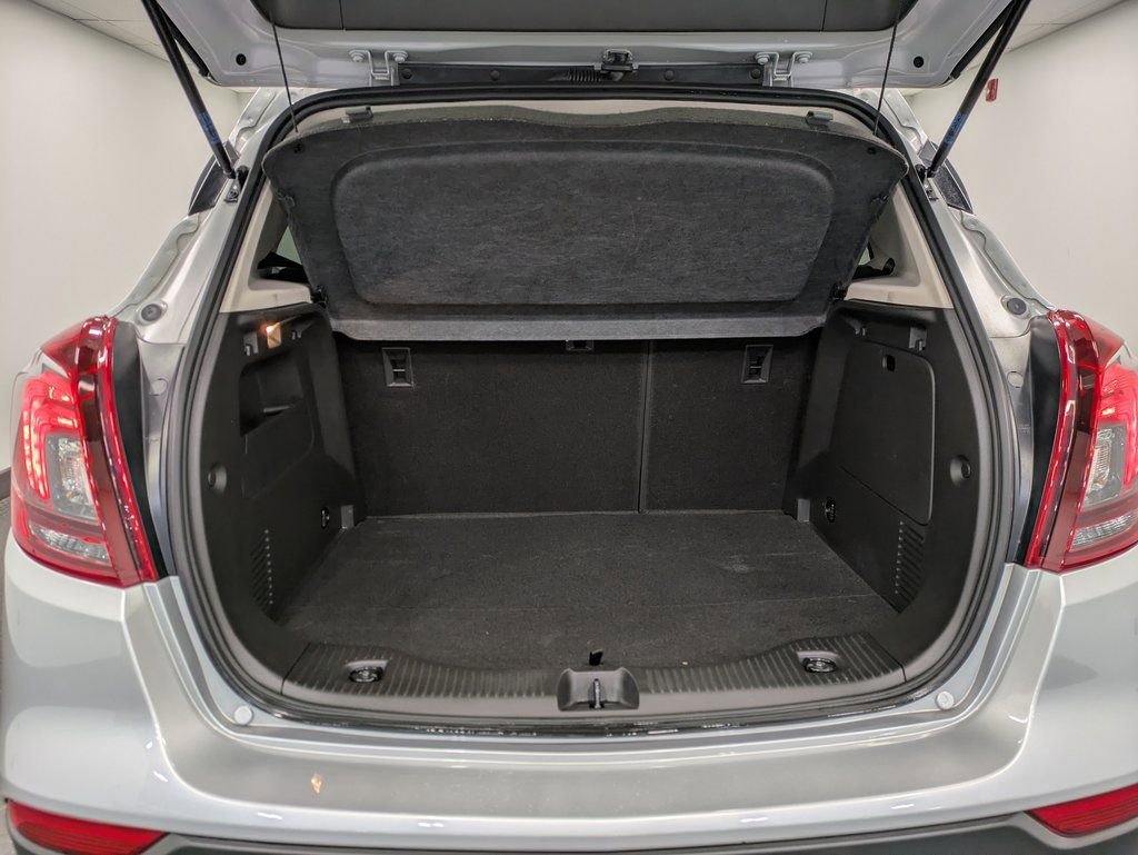 Used 2022 Buick Encore Preferred w/ Safety Package image 24