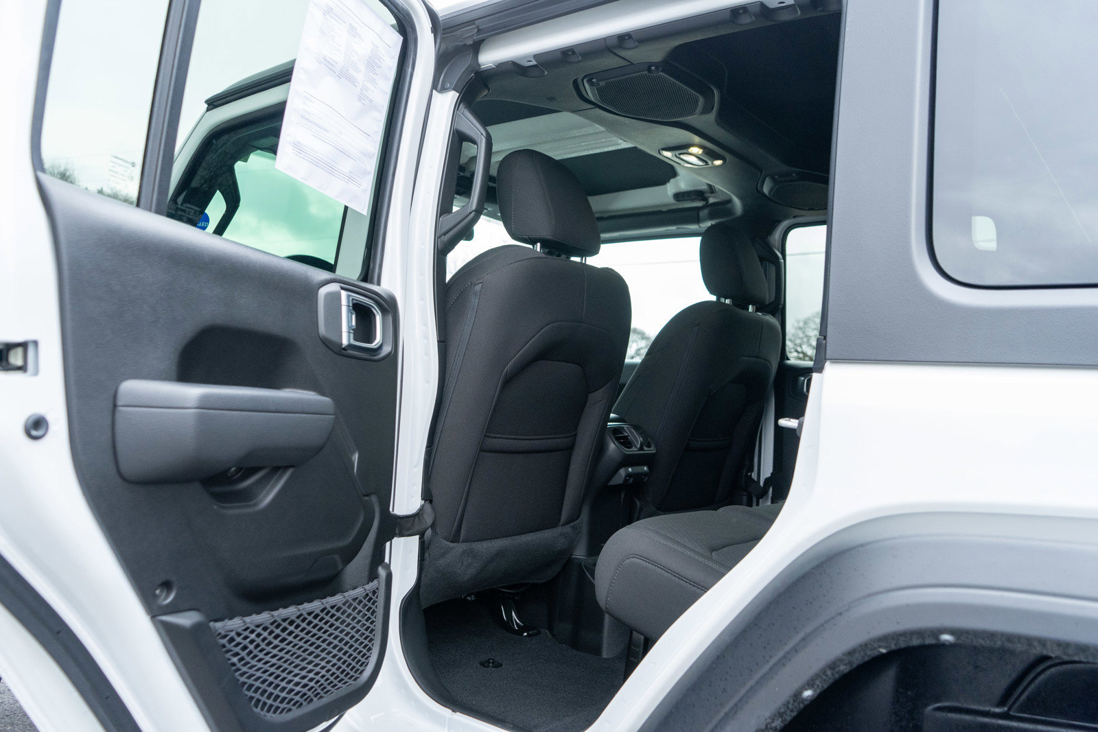 Used 2023 Jeep Wrangler Unlimited Sport image 27