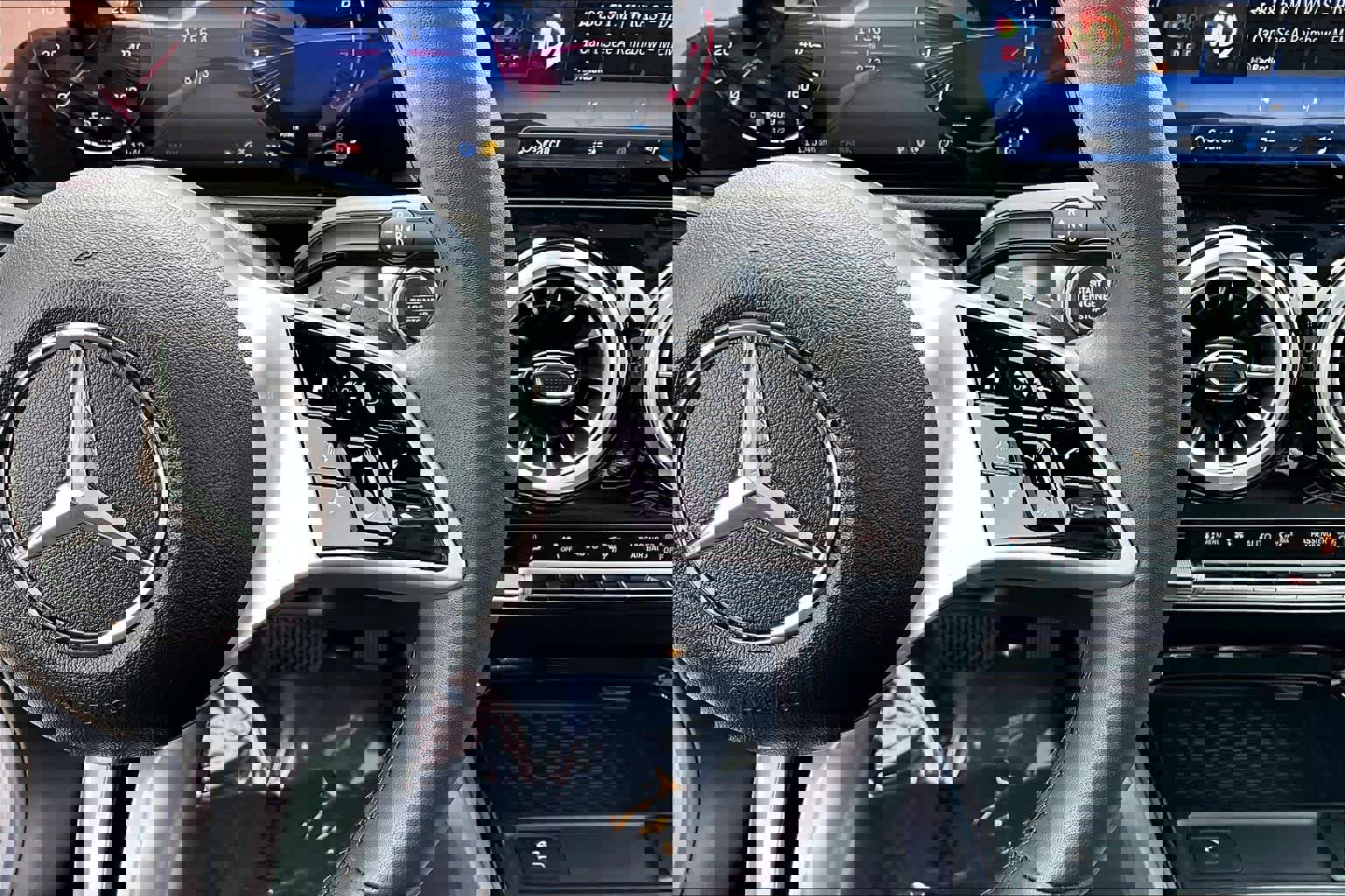 Used 2025 Mercedes-Benz GLB 250 image 24