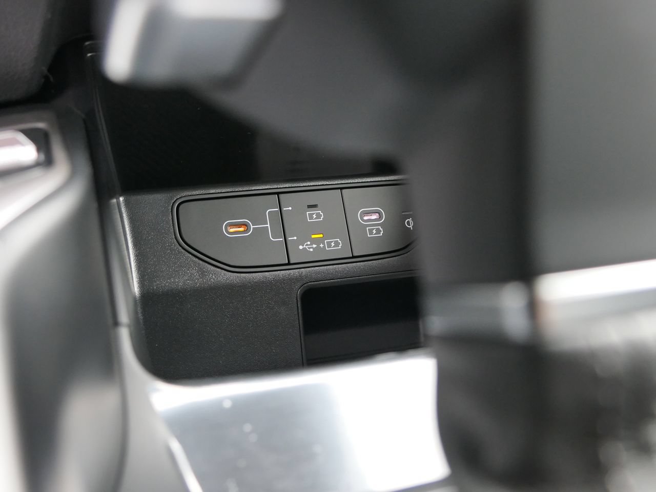 New 2026 Kia Sorento S FWD image 19
