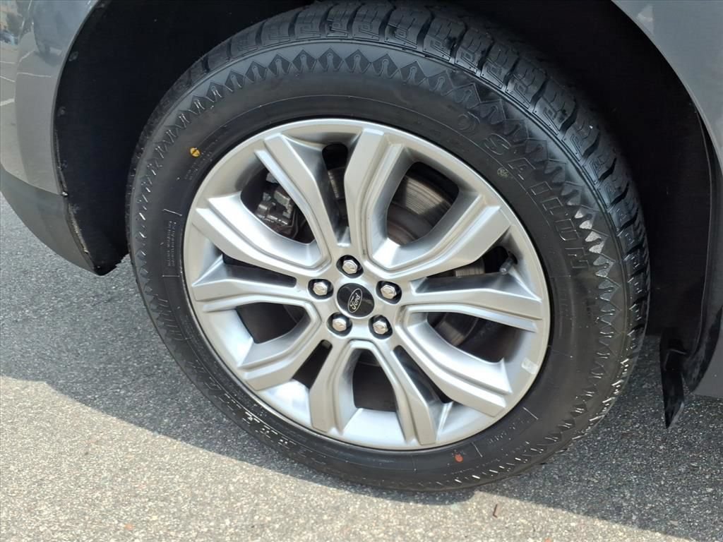 Used 2024 Ford Edge Titanium AWD/4WD image 31