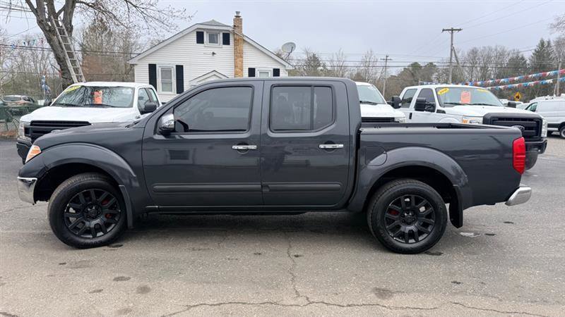 Used 2013 Nissan Frontier SL image 9
