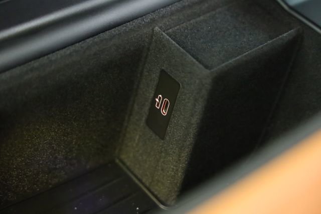 Used 2023 BMW 540i w/ Convenience Package image 26