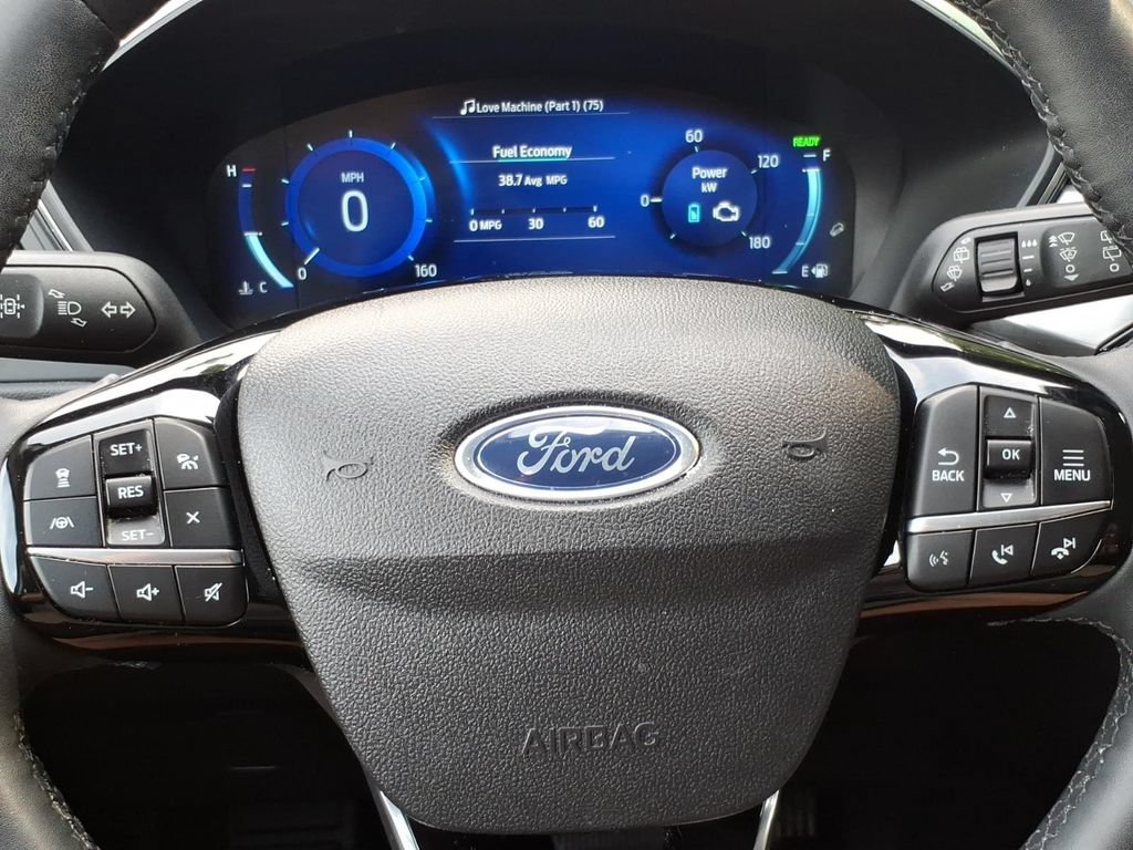 Used 2022 Ford Escape Titanium AWD/4WD image 14