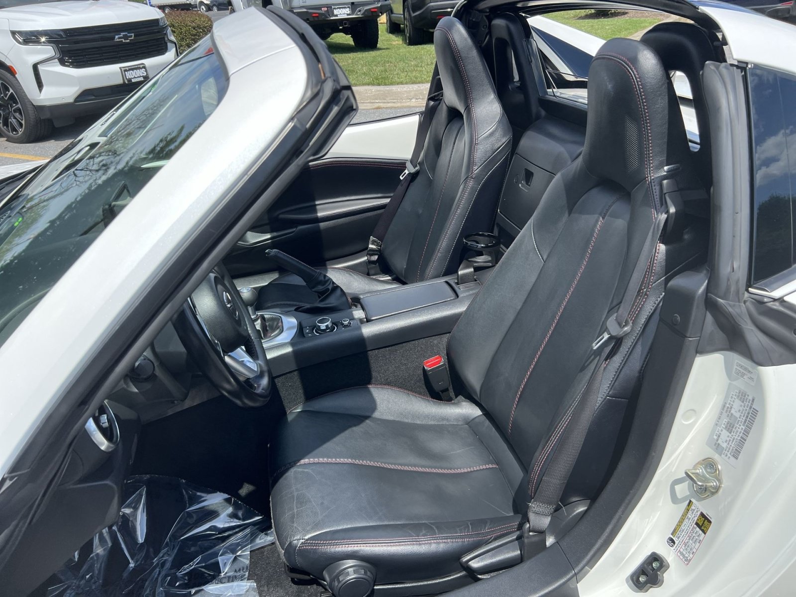 Used 2018 MAZDA MX-5 Miata RF Grand Touring RWD image 13