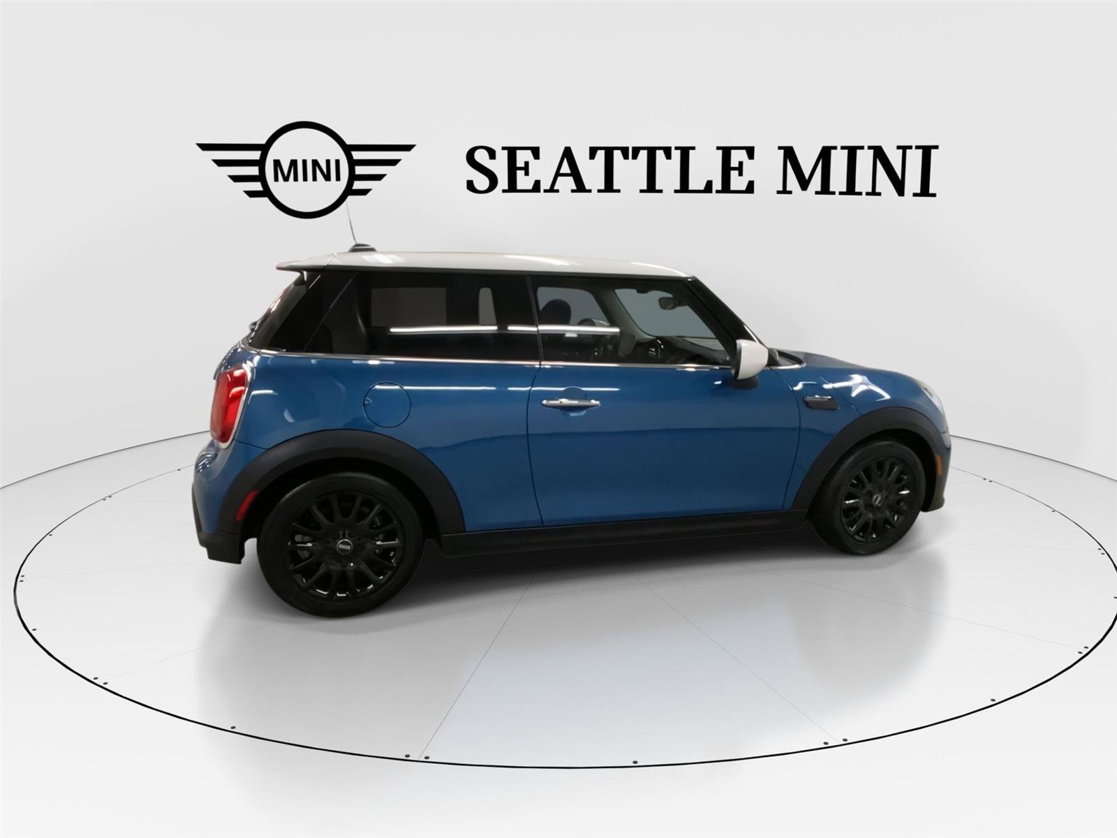 Used 2022 MINI Cooper 2-Door Hardtop FWD image 12