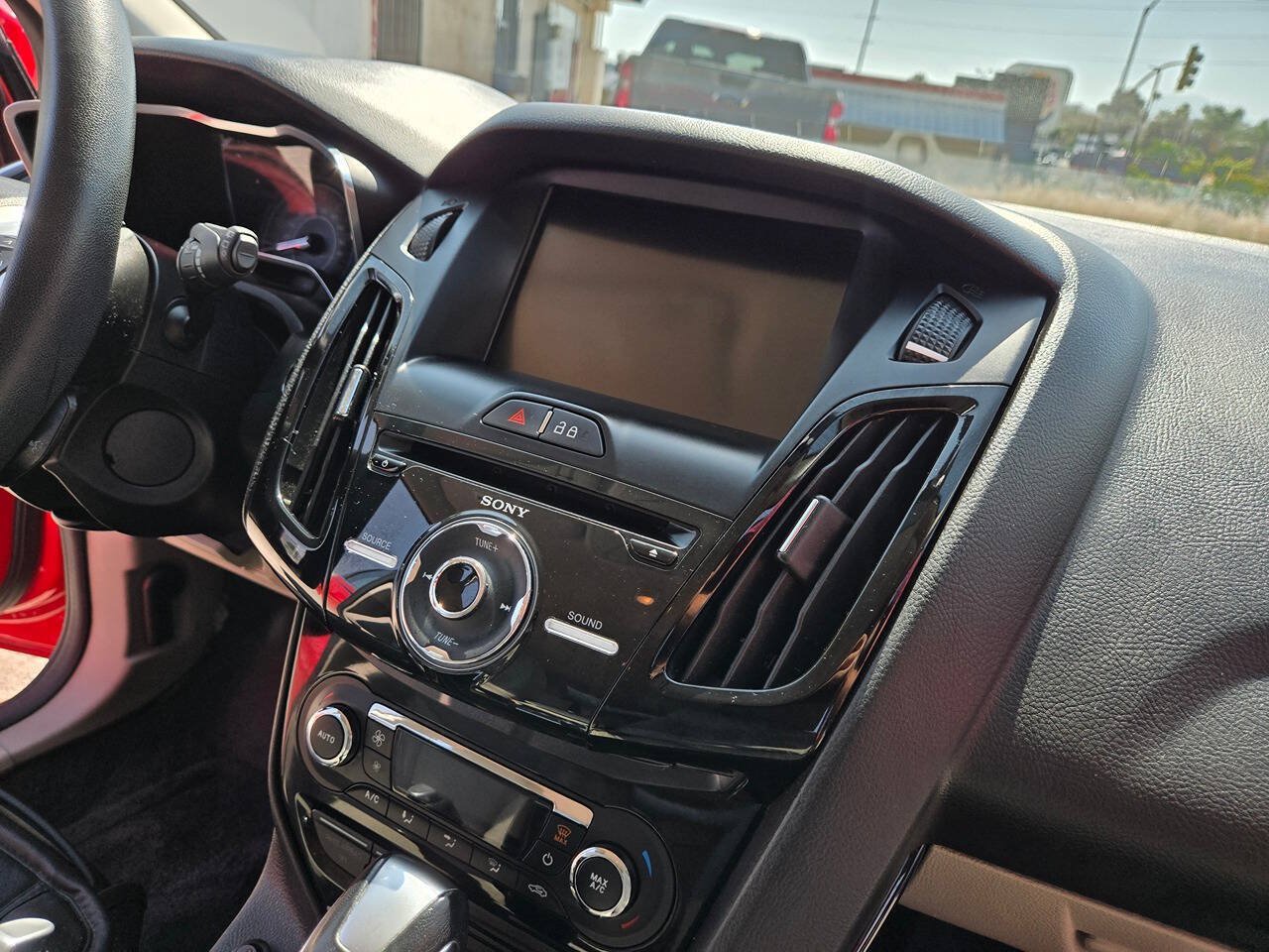 Used 2014 Ford Focus Electric Hatchback FWD image 39