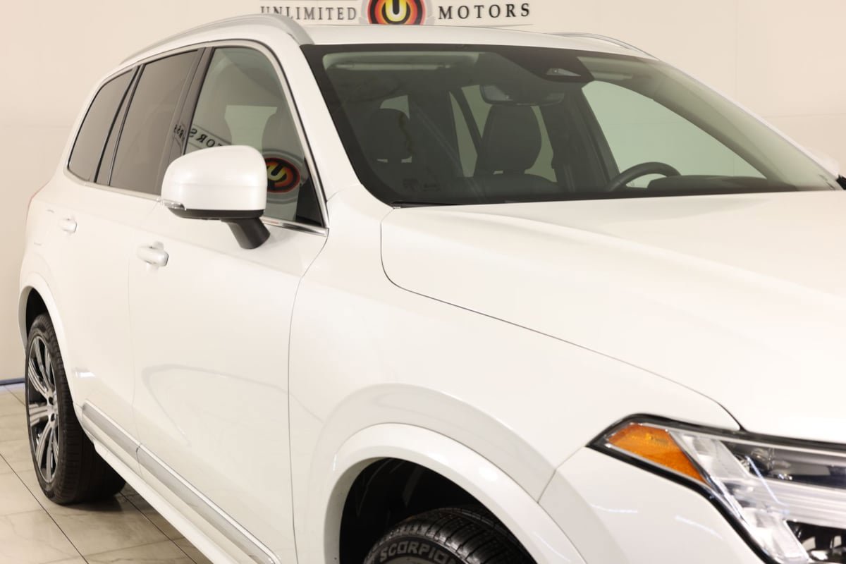 Used 2023 Volvo XC90 B6 Ultimate w/ Protection Package Premier AWD/4WD image 38