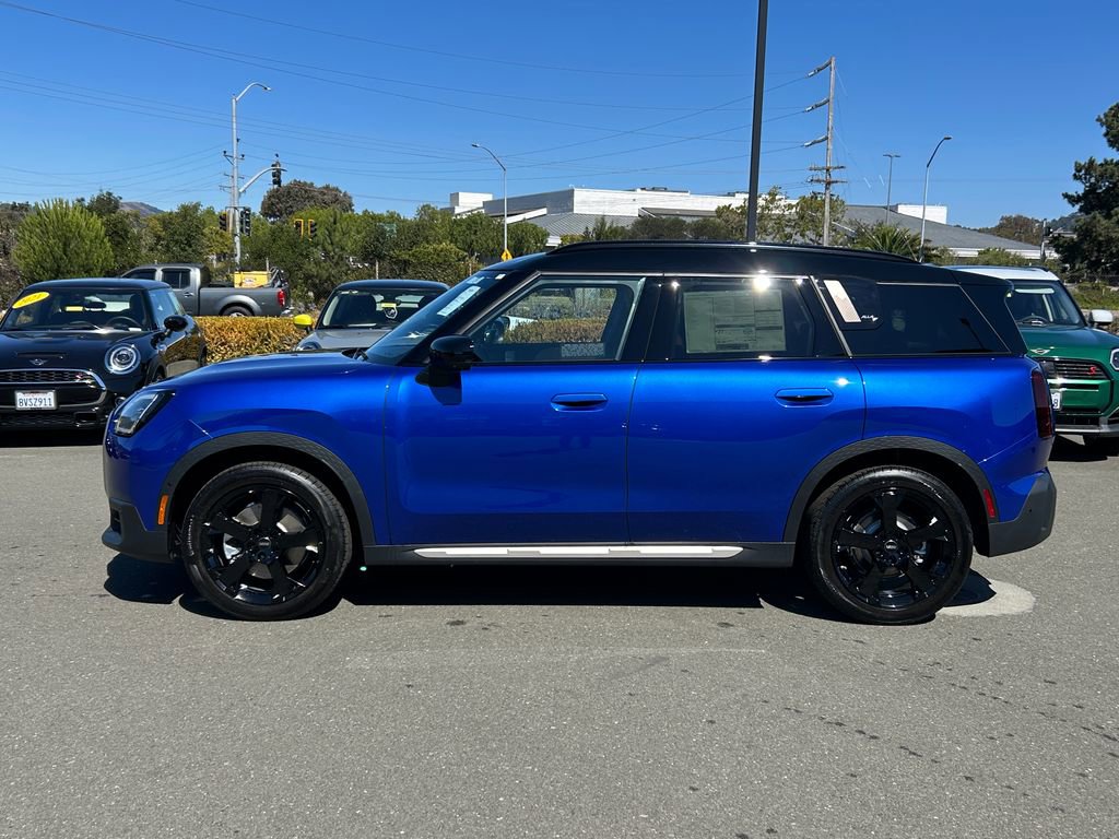New 2025 MINI Cooper Countryman S w/ Comfort Package Max image 2