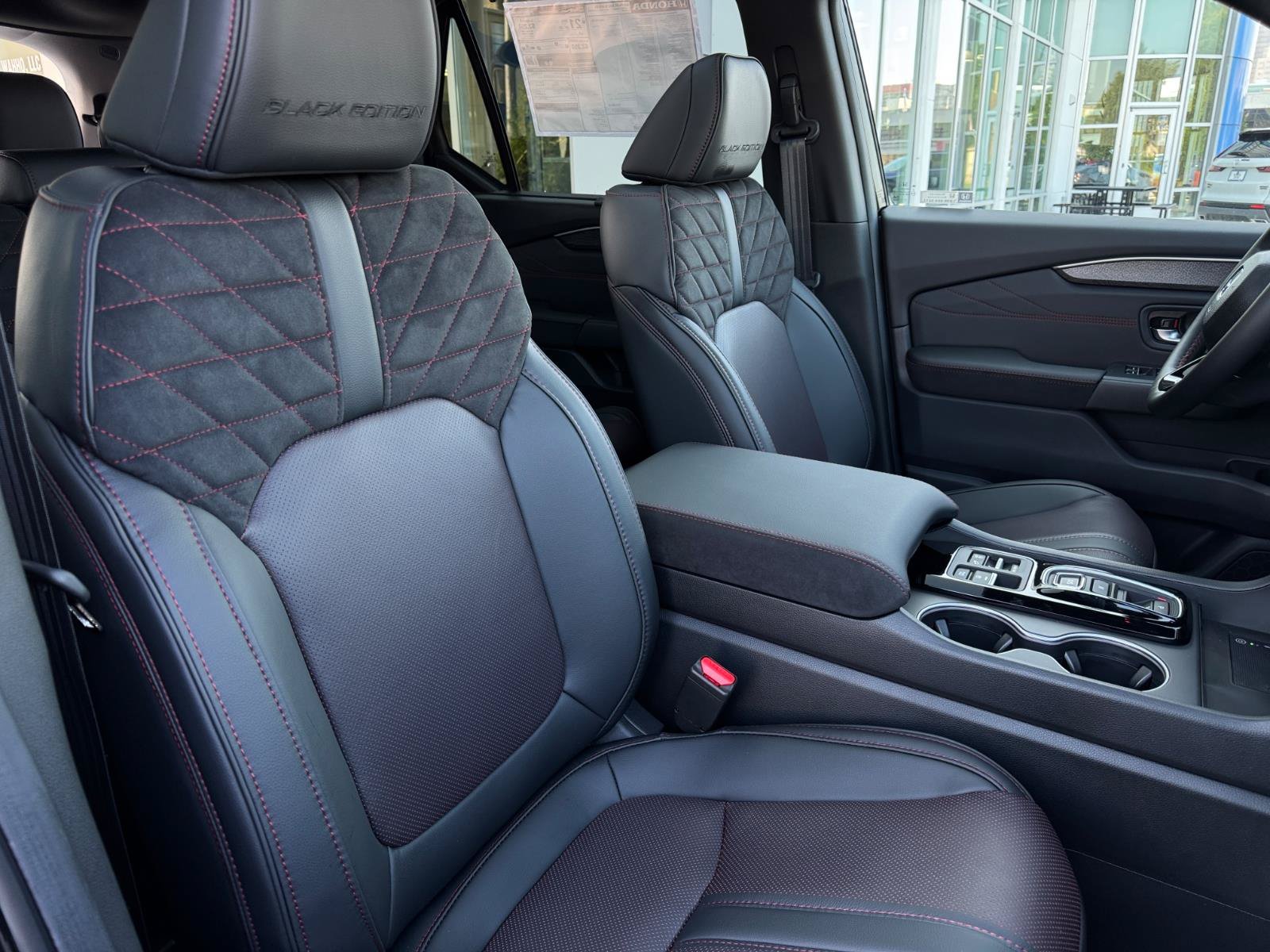 New 2026 Honda Pilot Black Edition image 11