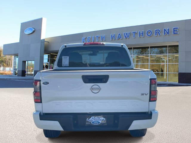 Used 2024 Nissan Frontier SV RWD image 5