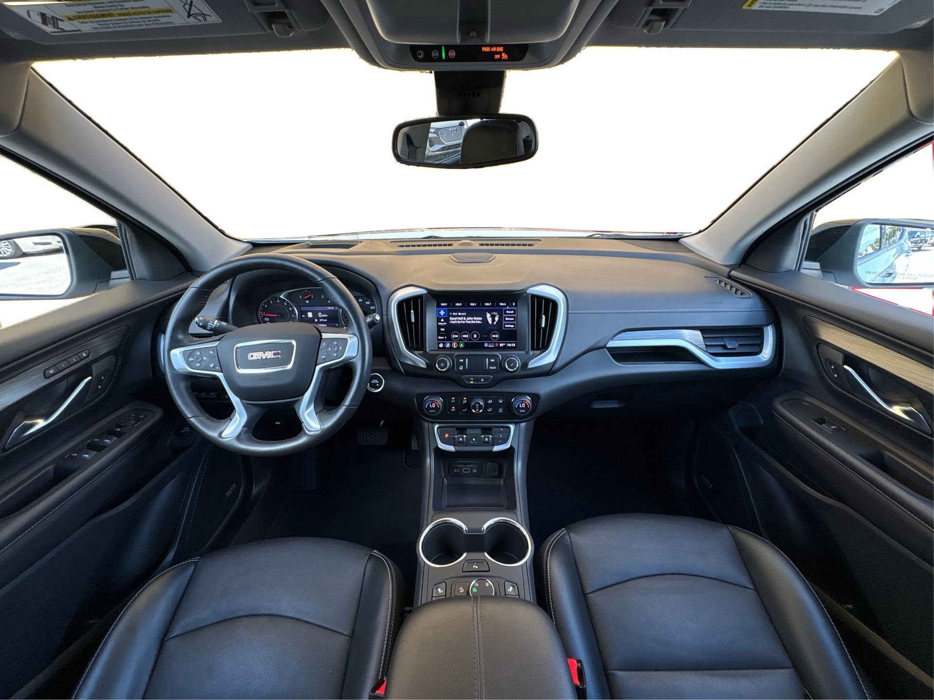 Used 2022 GMC Terrain SLT w/ Infotainment Package II image 23