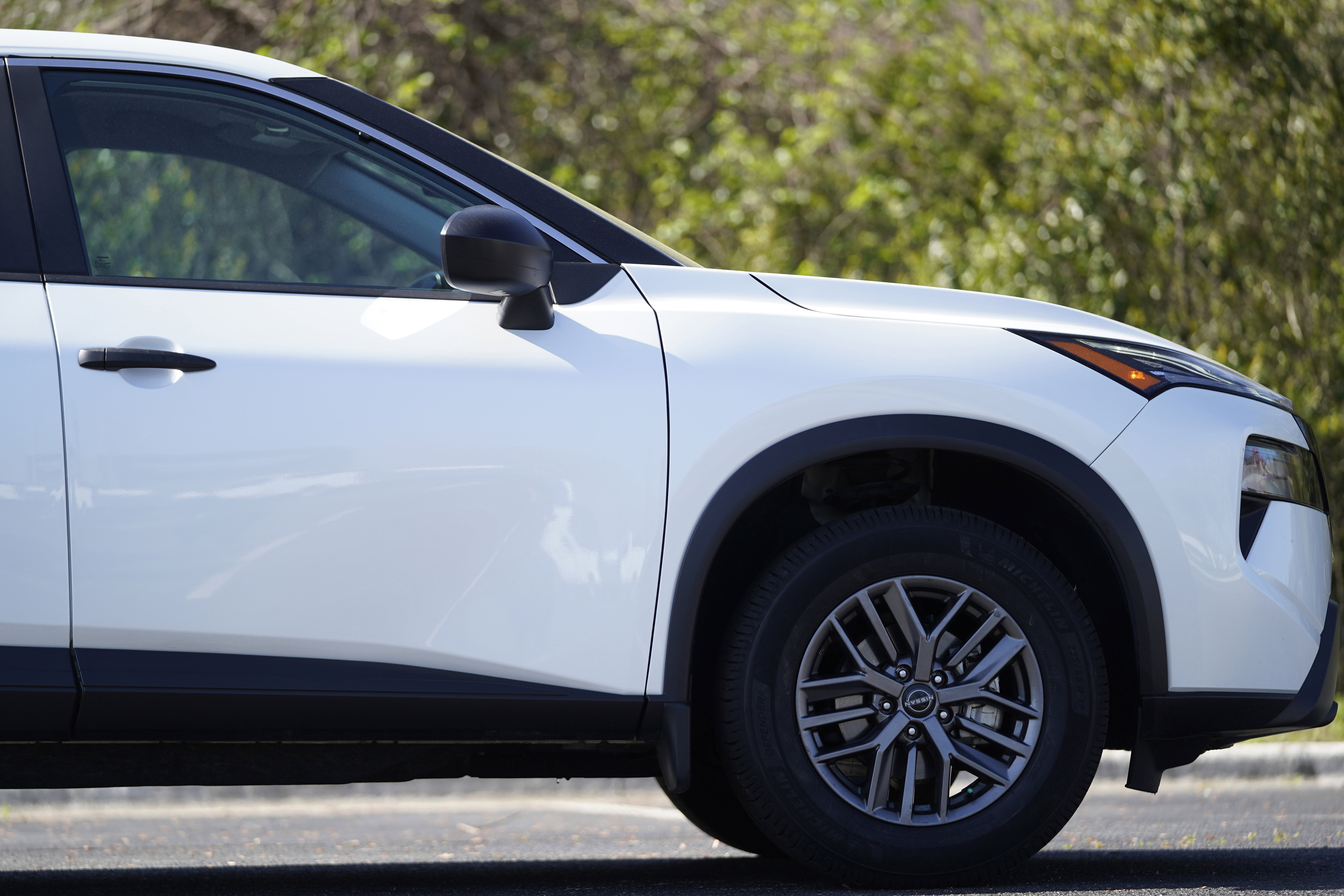 Used 2024 Nissan Rogue S image 6