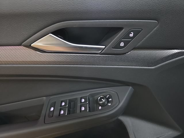 New 2026 Volkswagen GTI SE FWD image 10