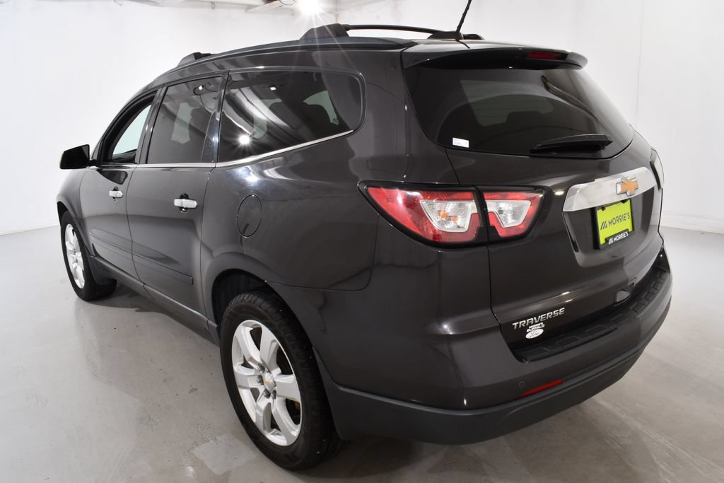 Used 2017 Chevrolet Traverse LT w/ Style and Technology Package FWD image 15