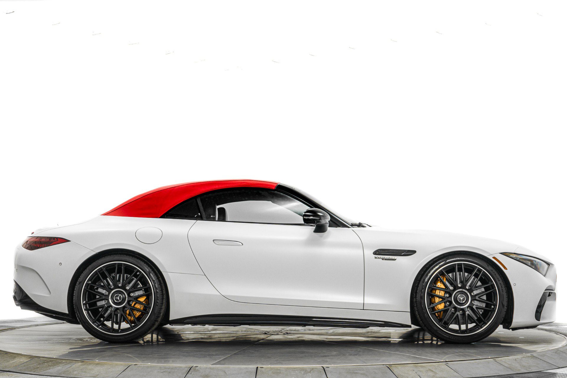 Used 2025 Mercedes-Benz SL 63 AMG S e Performance 4MATIC image 18