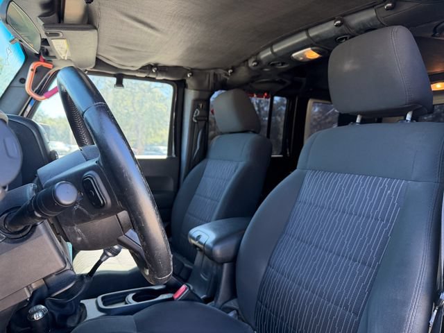 Used 2012 Jeep Wrangler Unlimited Sport AWD/4WD image 7