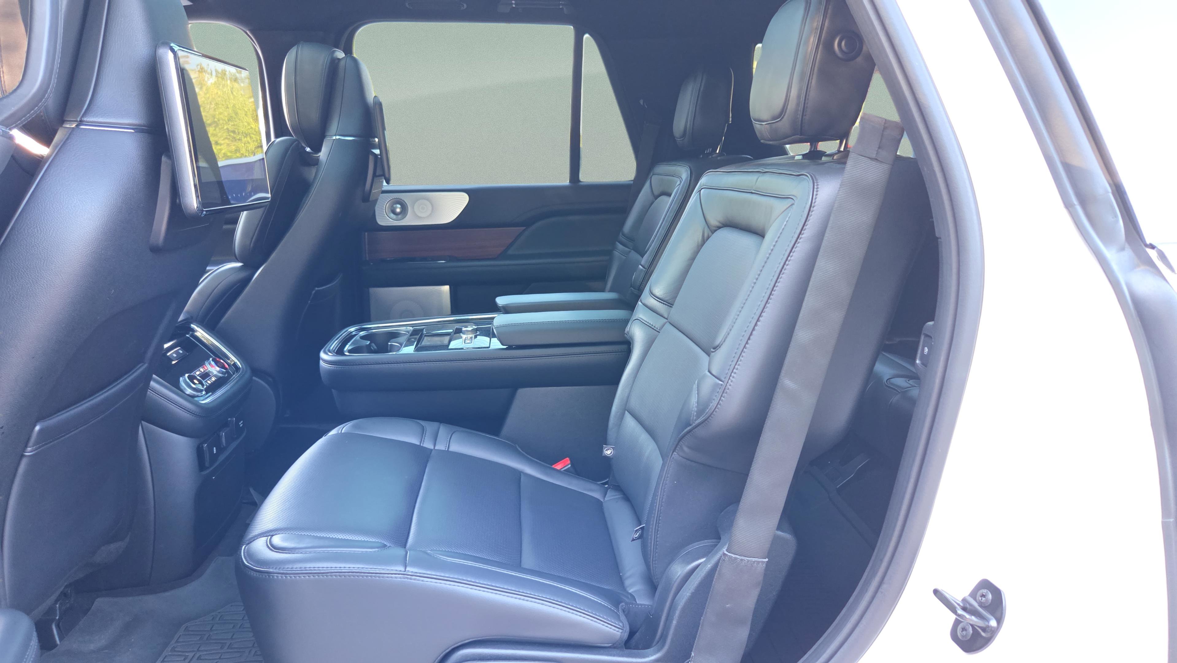 Used 2019 Lincoln Navigator Reserve AWD/4WD image 10