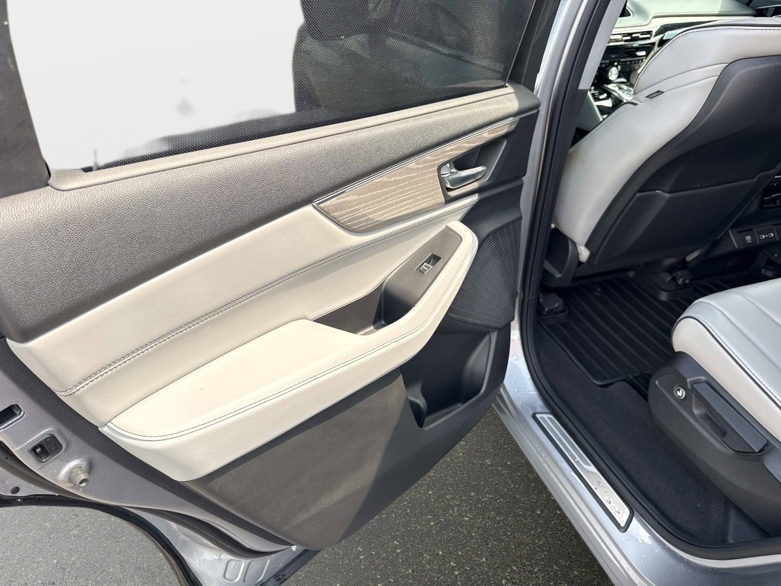 Used 2022 Acura MDX SH-AWD w/ Advance Package image 46