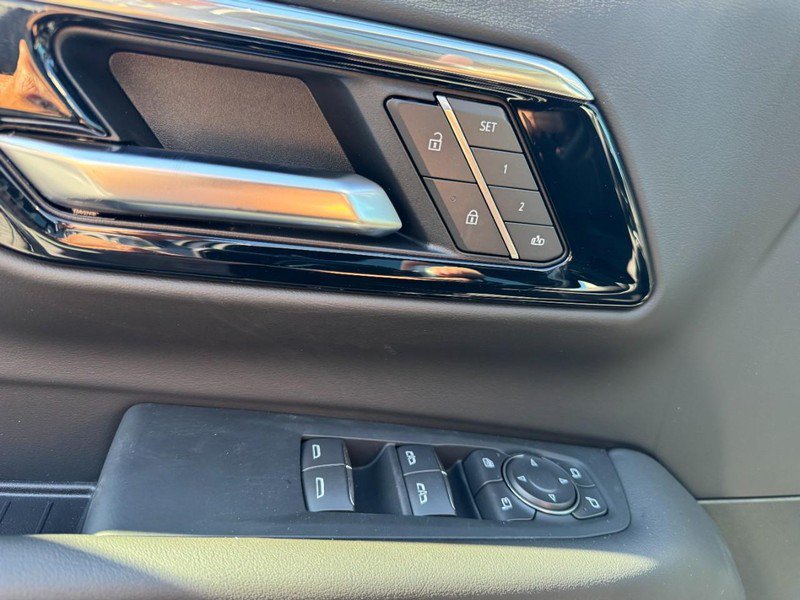 New 2026 Chevrolet Tahoe Premier AWD/4WD image 13