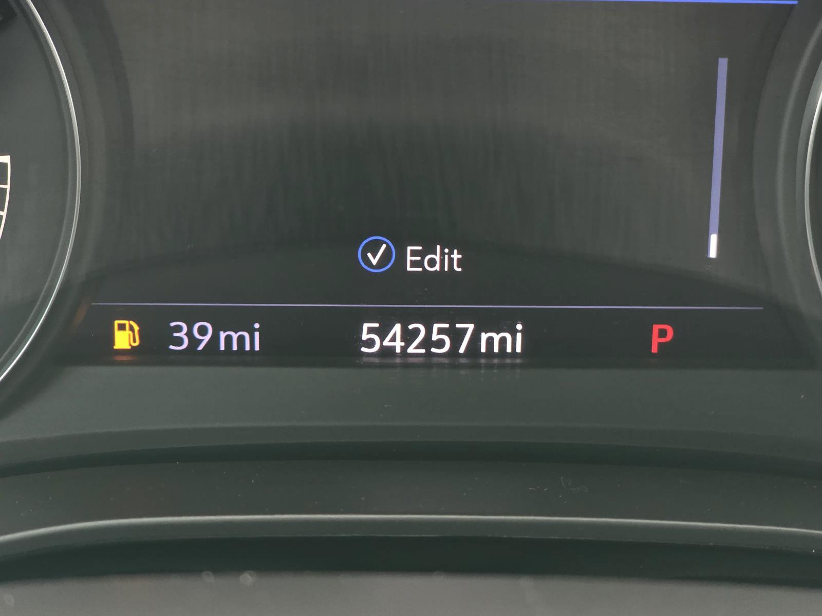 Used 2022 Cadillac XT6 Premium Luxury w/ Technology Package FWD image 25