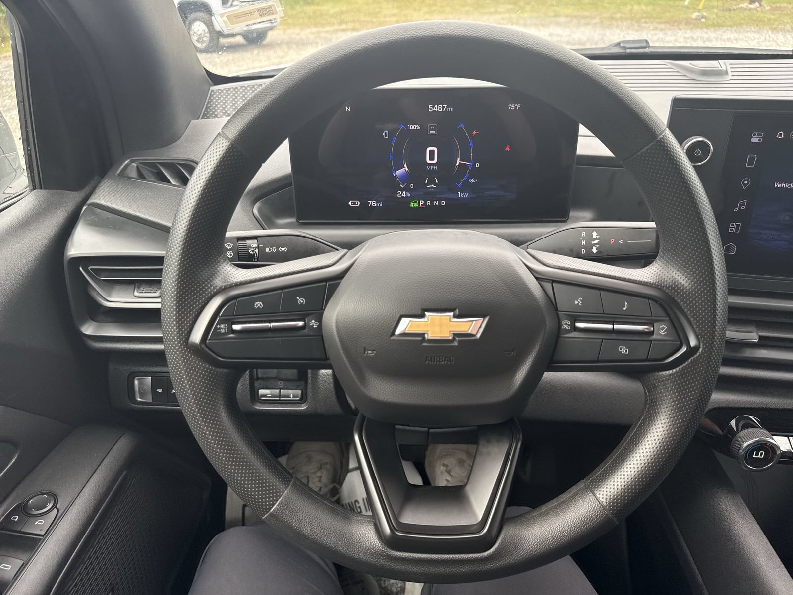 Used 2024 Chevrolet Silverado EV W/T AWD/4WD image 17