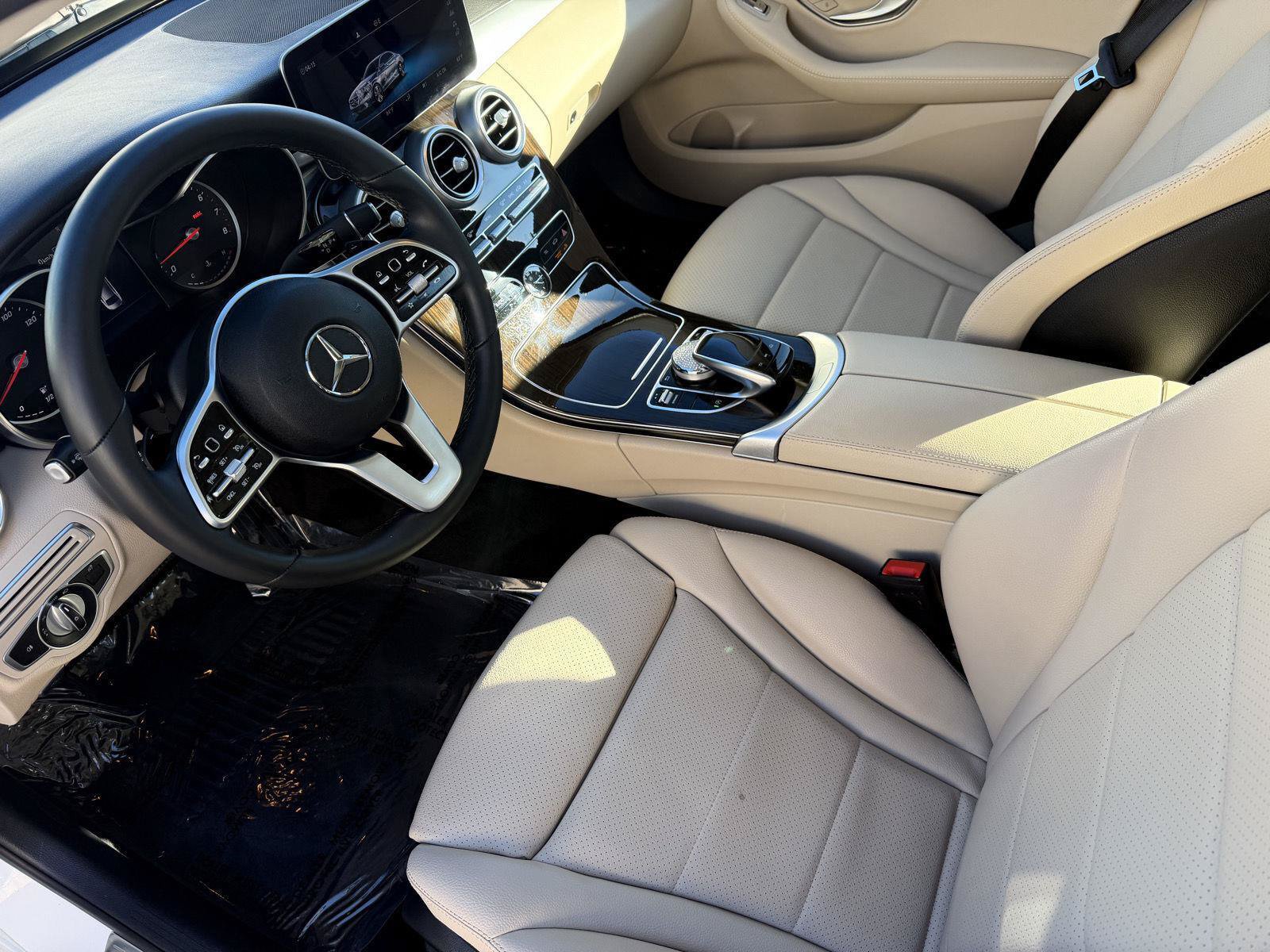 Used 2019 Mercedes-Benz C 300 4MATIC Sedan image 11