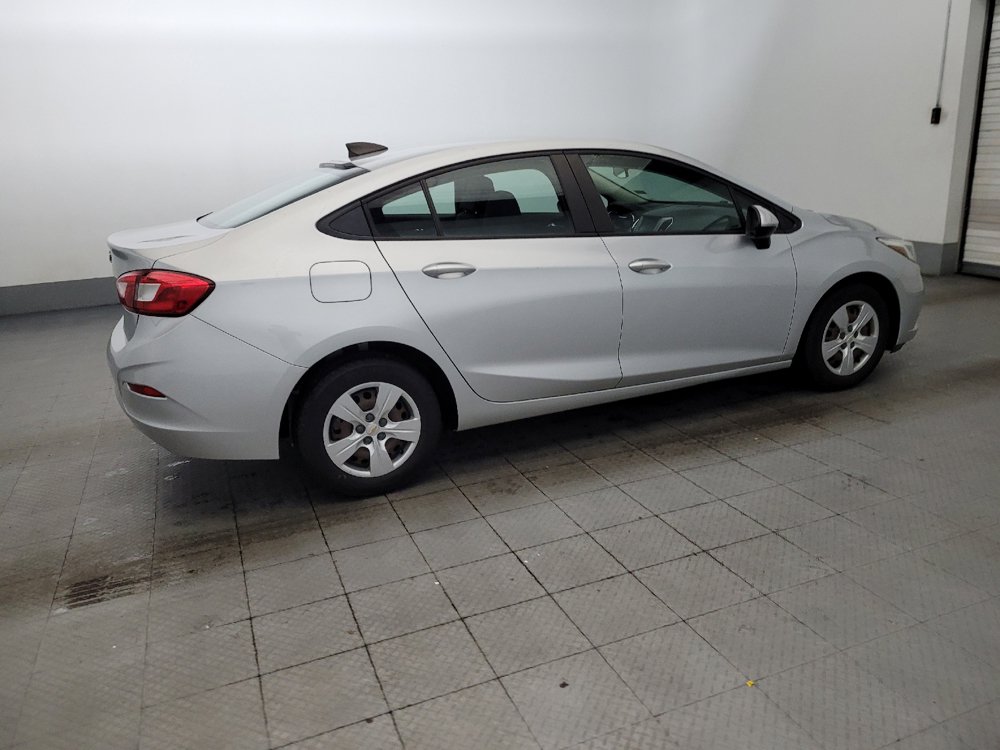 Used 2018 Chevrolet Cruze LS FWD image 10