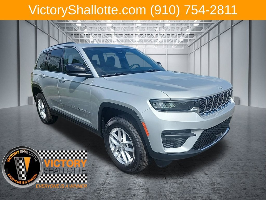 New 2026 Jeep Grand Cherokee Laredo X RWD image 1
