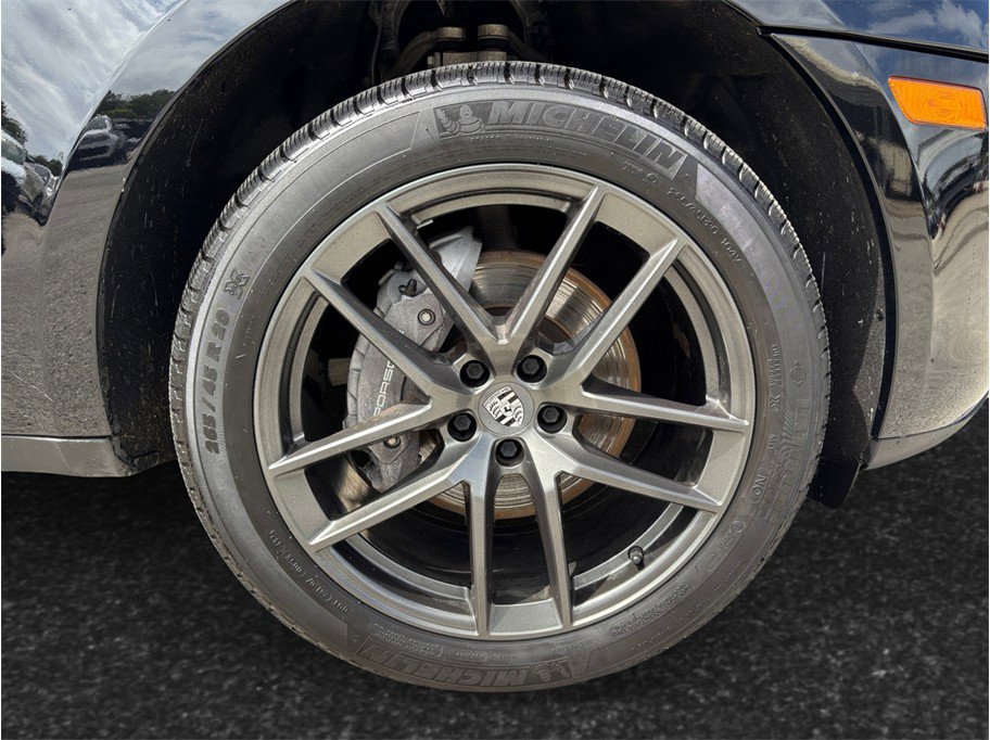 Used 2023 Porsche Macan Turbo image 13