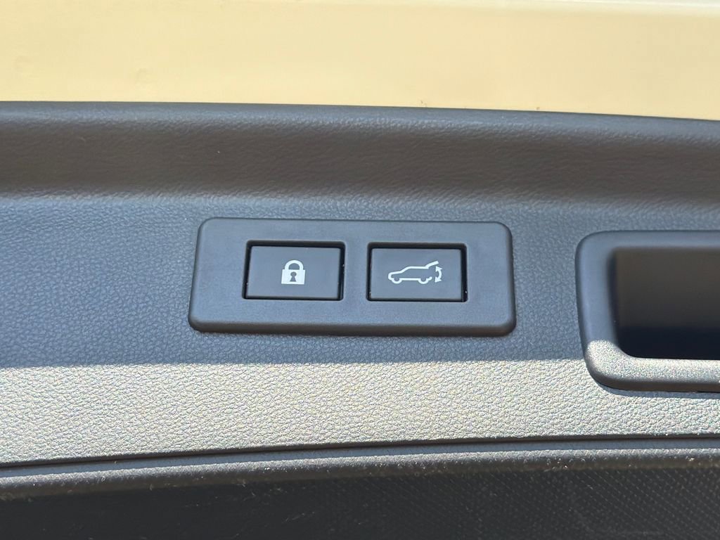 Used 2023 Subaru Forester Limited AWD/4WD image 14