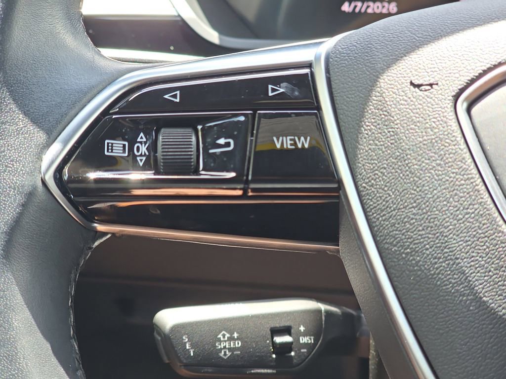 Used 2023 Audi e-tron Prestige w/ Prestige Package image 14