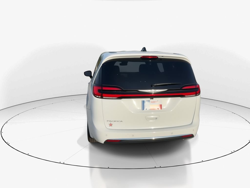 New 2026 Chrysler Pacifica Select FWD image 7